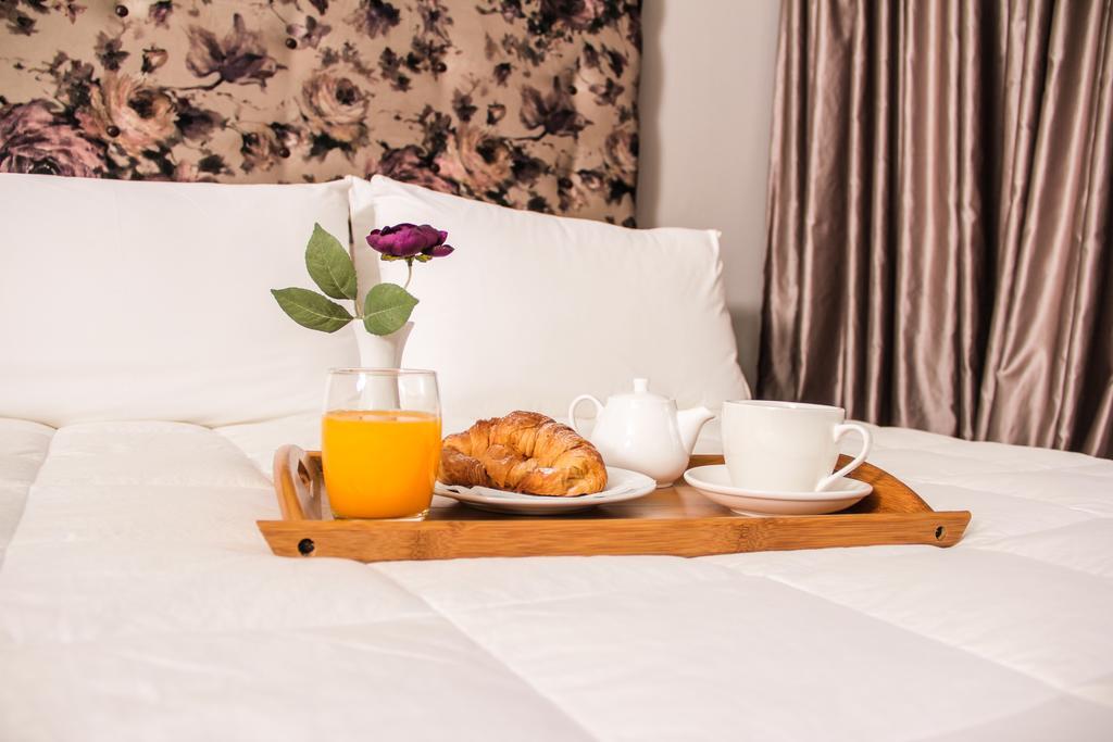 Vivar Hotel Tiranë Luaran gambar